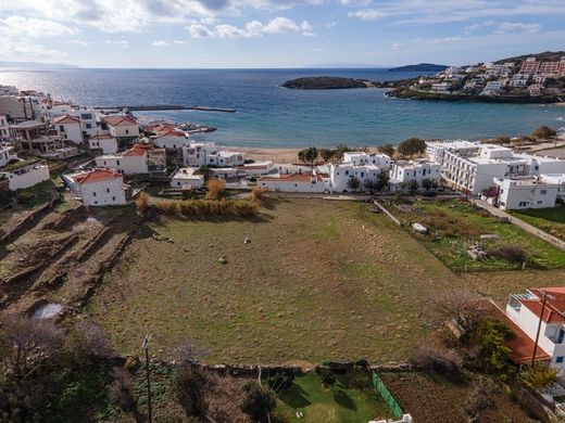 Grond in Batsíon, Cycladen