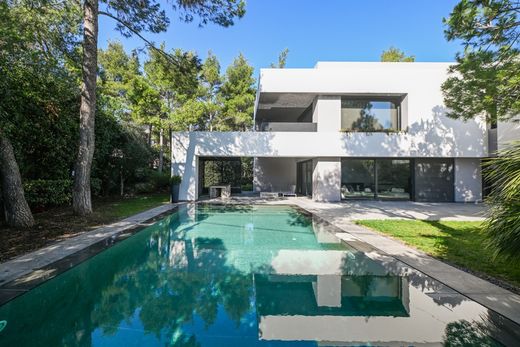 Dom jednorodzinny w Stamáta, Nomarchía Anatolikís Attikís