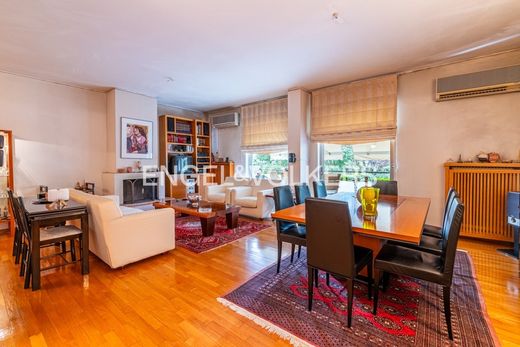 Kifisiá, Nomarchía Athínasのマルチファミリーヴィラ