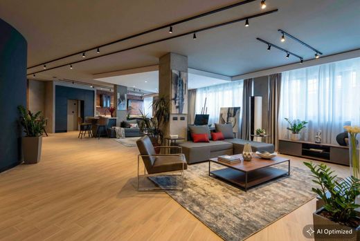 Apartment / Etagenwohnung in Piräus, Nomós Attikís