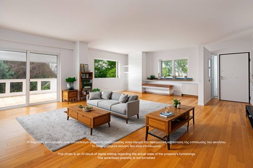 Chalet Pareado en Kifisiá, Nomarchía Athínas