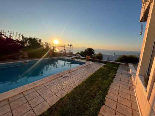 ‏וילה ב  Neos Voutzás, Nomarchía Anatolikís Attikís