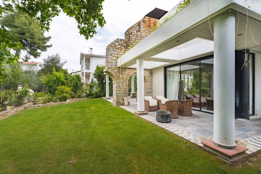 Dom jednorodzinny w Saloniki, Nomós Thessaloníkis