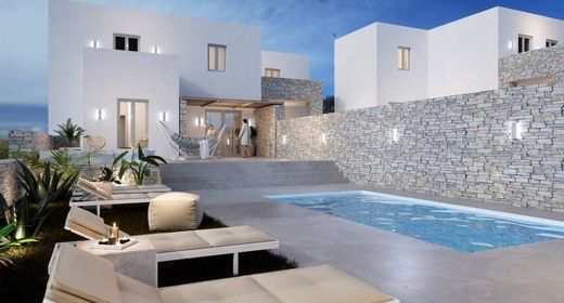 فيلا شبه مستقلة ﻓﻲ Pounta, سيكلادس
