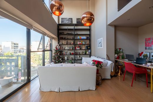 アテネ, Nomarchía Athínasのロフト