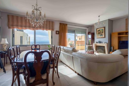 Dom jednorodzinny w Anávyssos, Nomarchía Anatolikís Attikís