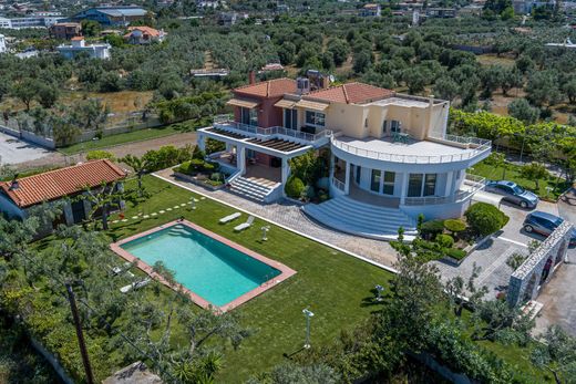 Villa a Corinto, Nomós Korinthías