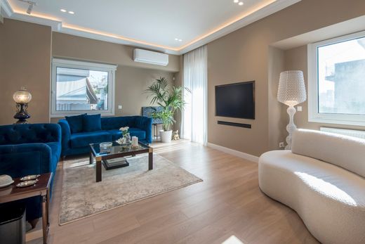 Apartment / Etagenwohnung in Athen, Nomarchía Athínas
