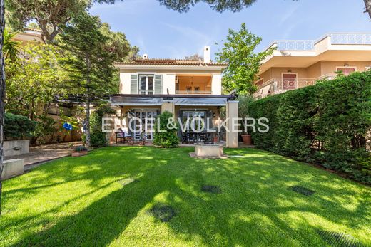 Casa en Pentéli, Nomarchía Athínas