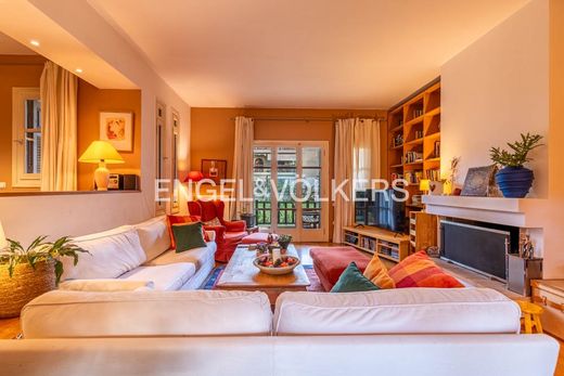 Μονοκατοικία σε Κηφισιά, Nomarchía Athínas