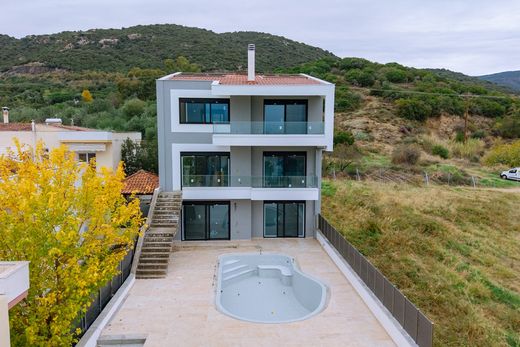 Villa en Néa Iraklítsa, Nomós Kaválas