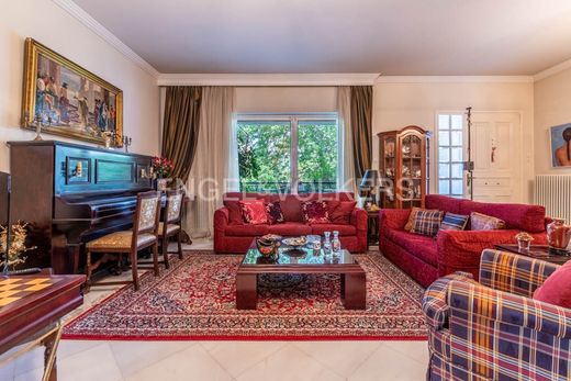 Residential complexes in Maroúsi, Nomarchía Athínas