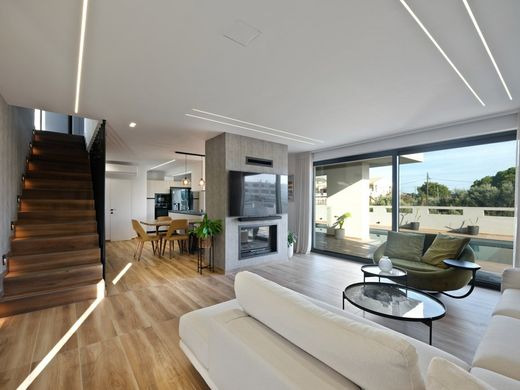 Casa Unifamiliare a Limín Mesoyaías, Nomarchía Anatolikís Attikís