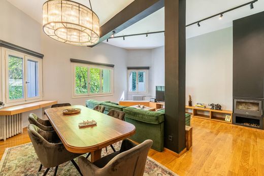 Appartement à Athènes, Nomarchía Athínas