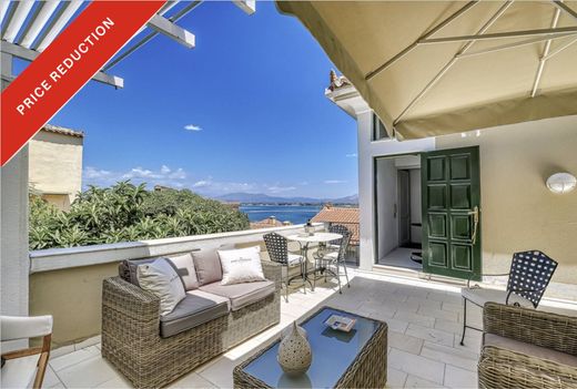 Detached House in Nafplion, Nomós Argolídos