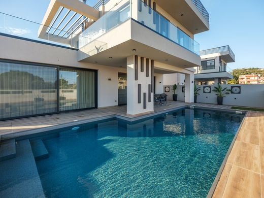 Detached House in Limín Mesoyaías, Nomarchía Anatolikís Attikís