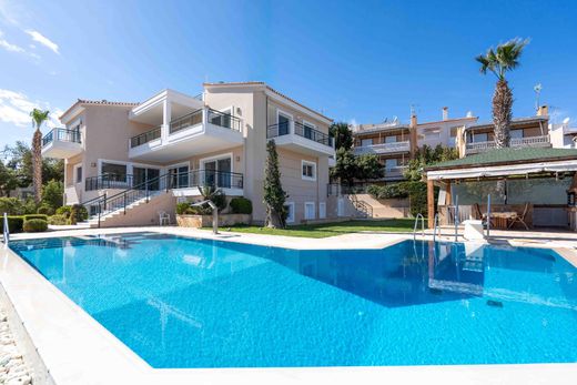 Villa a Anávyssos, Nomarchía Anatolikís Attikís