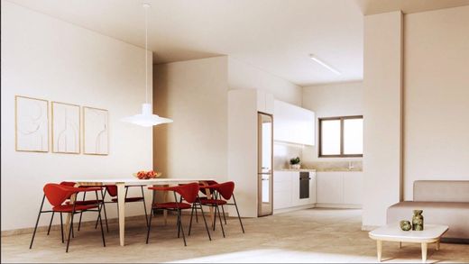 Apartment / Etagenwohnung in Petroúpolis, Nomarchía Athínas