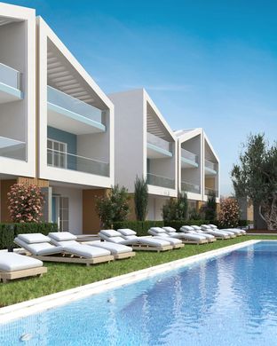 Piso / Apartamento en Potamiá, Nomós Kaválas