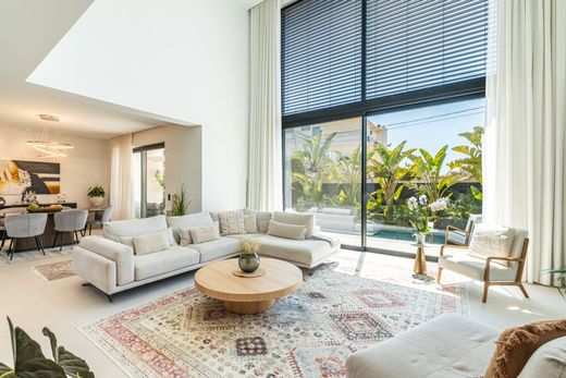 Casa en Vári, Nomarchía Anatolikís Attikís