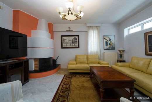 Detached House in Argyroúpoli, Nomarchía Athínas