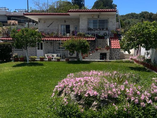 Detached House in Koropí, Nomarchía Anatolikís Attikís