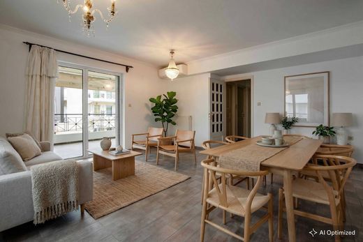 Apartment / Etagenwohnung in Néa Smýrni, Nomarchía Athínas