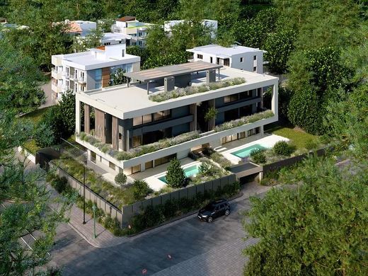 Ρετιρέ σε Κηφισιά, Nomarchía Athínas