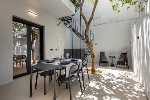 Apartment / Etagenwohnung in Athen, Nomarchía Athínas