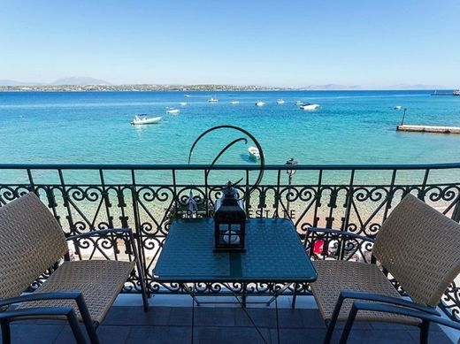 Casa en Spétses, Nomós Piraiós