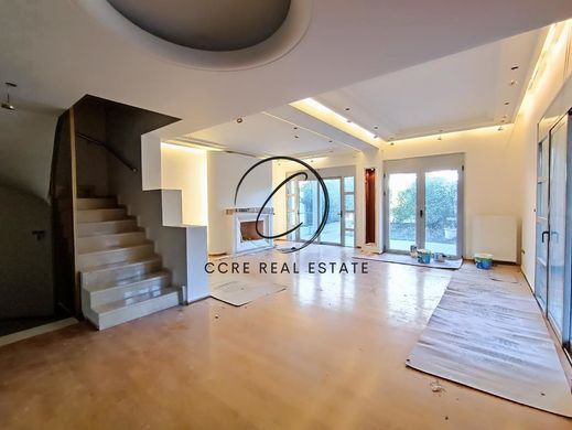 Частный Дом, Káto Kifisiá, Nomarchía Athínas