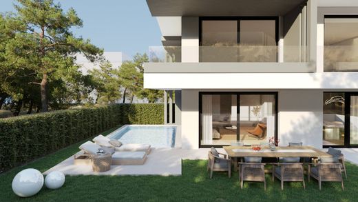 Casa Unifamiliare a Néa Erythraía, Nomarchía Athínas