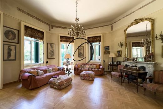 Casa en Káto Kifisiá, Nomarchía Athínas