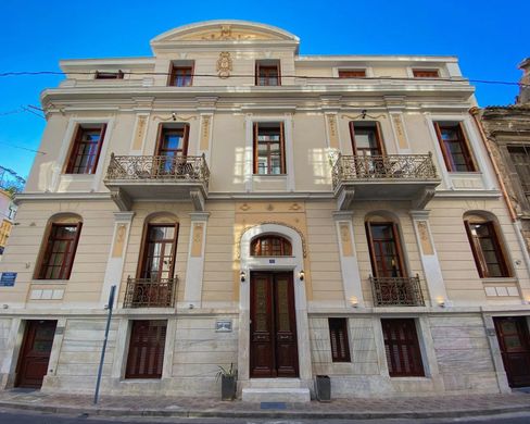 Ξενοδοχείο σε Κέντρο Πειραιά, Nomós Attikís