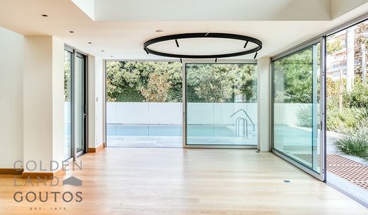 Μονοκατοικία σε Βούλα, Nomarchía Anatolikís Attikís