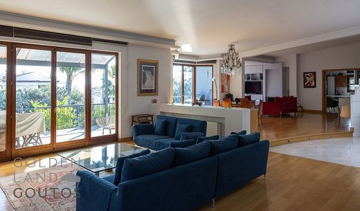 Villa Vári, Nomarchía Anatolikís Attikís