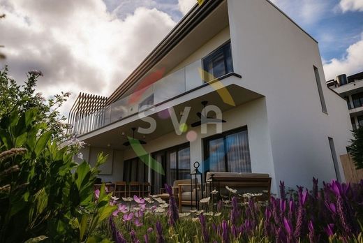 Villa - Germasógeia, Limassol District