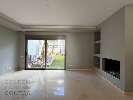 Casa Unifamiliare a Voúla, Nomarchía Anatolikís Attikís