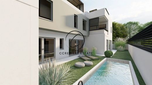 Частный Дом, Néa Erythraía, Nomarchía Athínas