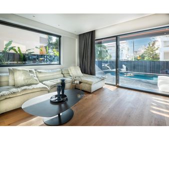 Vrijstaand huis in Glyfáda, Nomarchía Athínas