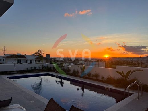 Villa a Pýla, Eparchía Lárnakas