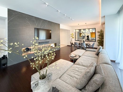 Διαμέρισμα σε Glyfáda, Nomarchía Athínas