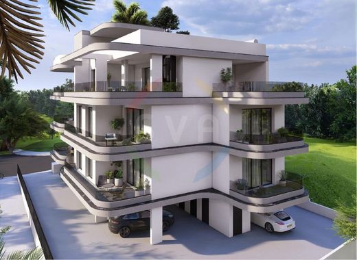 Apartment / Etagenwohnung in Ágios Athanásios, Limassol District