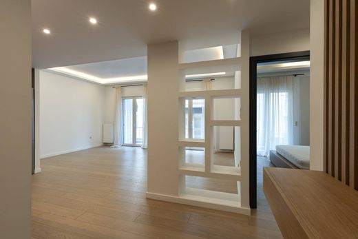 Apartment / Etagenwohnung in Kolonaki, Nomarchía Athínas