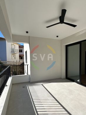 Germasógeia, Limassol Districtのアパートメント