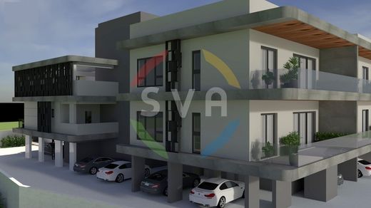 Apartment / Etagenwohnung in Ágios Athanásios, Limassol District