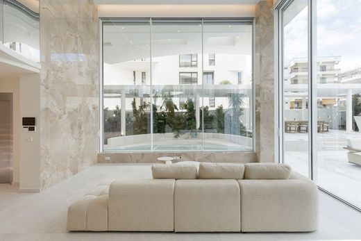 Vrijstaand huis in Voúla, Nomarchía Anatolikís Attikís