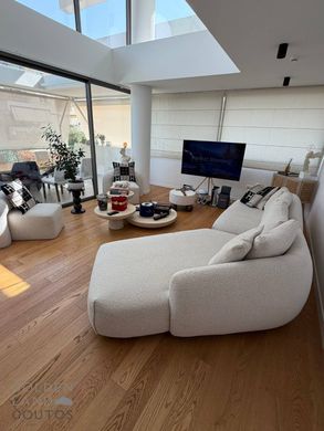 Detached House in Voúla, Nomarchía Anatolikís Attikís