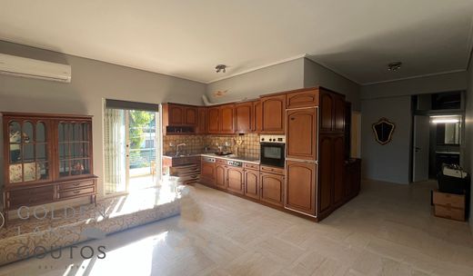 Appartamento a Vouliagméni, Nomarchía Anatolikís Attikís