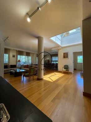 Detached House in Káto Kifisiá, Nomarchía Athínas